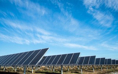 Cómo hacer el mantenimiento preventivo de placas solares
